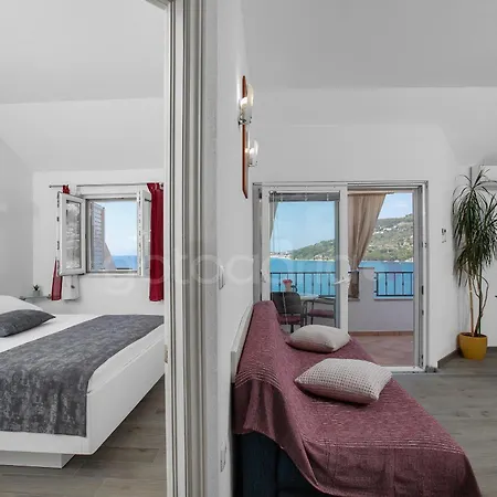 Apartman Near The In Drasnice