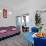 Apartment Near The In Drasnice Sreser