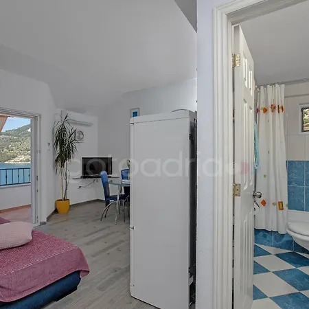 Near The In Drasnice * سريسر