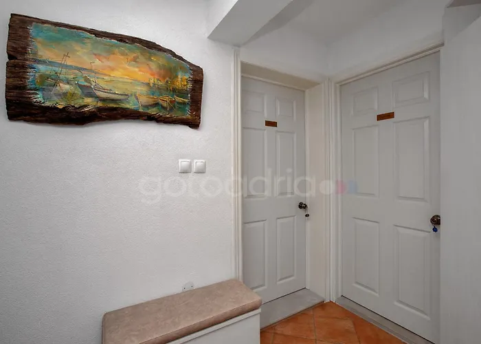 Apartament Near The In Drasnice